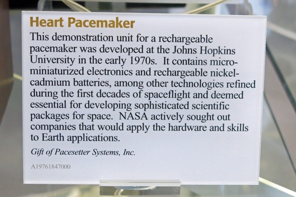 Demo of a rechargeable Pacesetter pacemaker at the Udvar-Hazy Center.  www.implantable-device.com, David Prutchi PhD